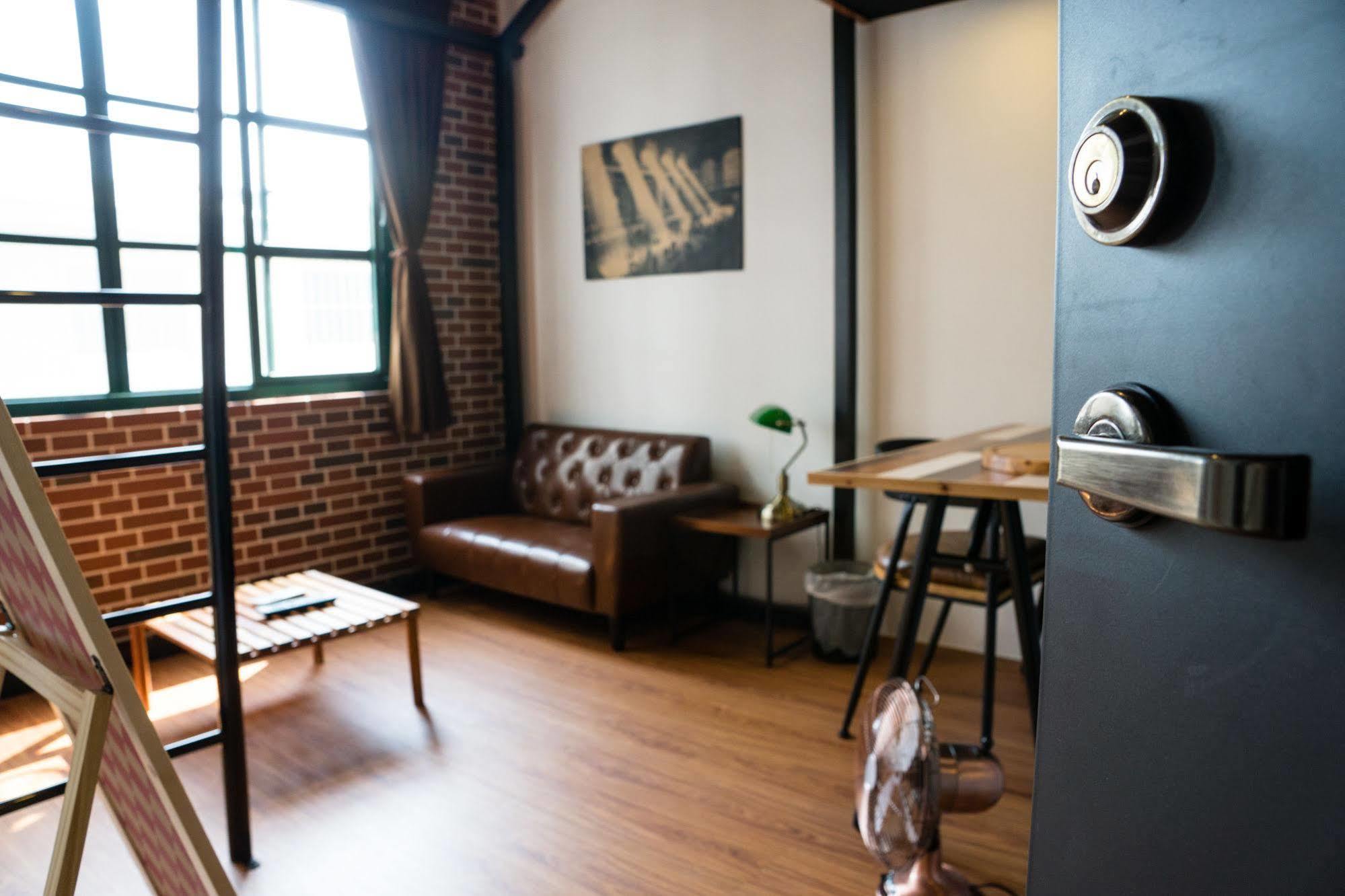 טאינאן Loft Wo Design Inn מראה חיצוני תמונה